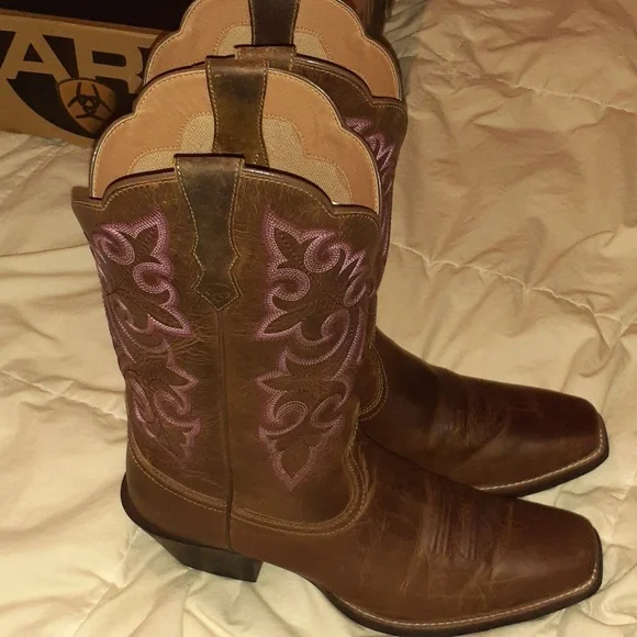 Women's Ariat western style boots size 10 - Picture 10 of 11
